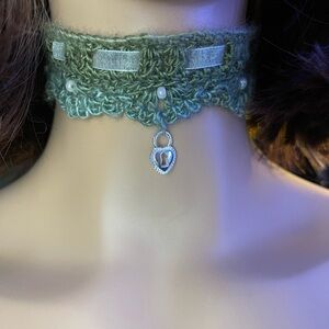Secret Garden Choker – With Heart Lock Pendant